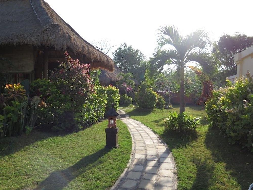 Sunia Loka Bungalows & Dive Center Pemuteran Exterior foto