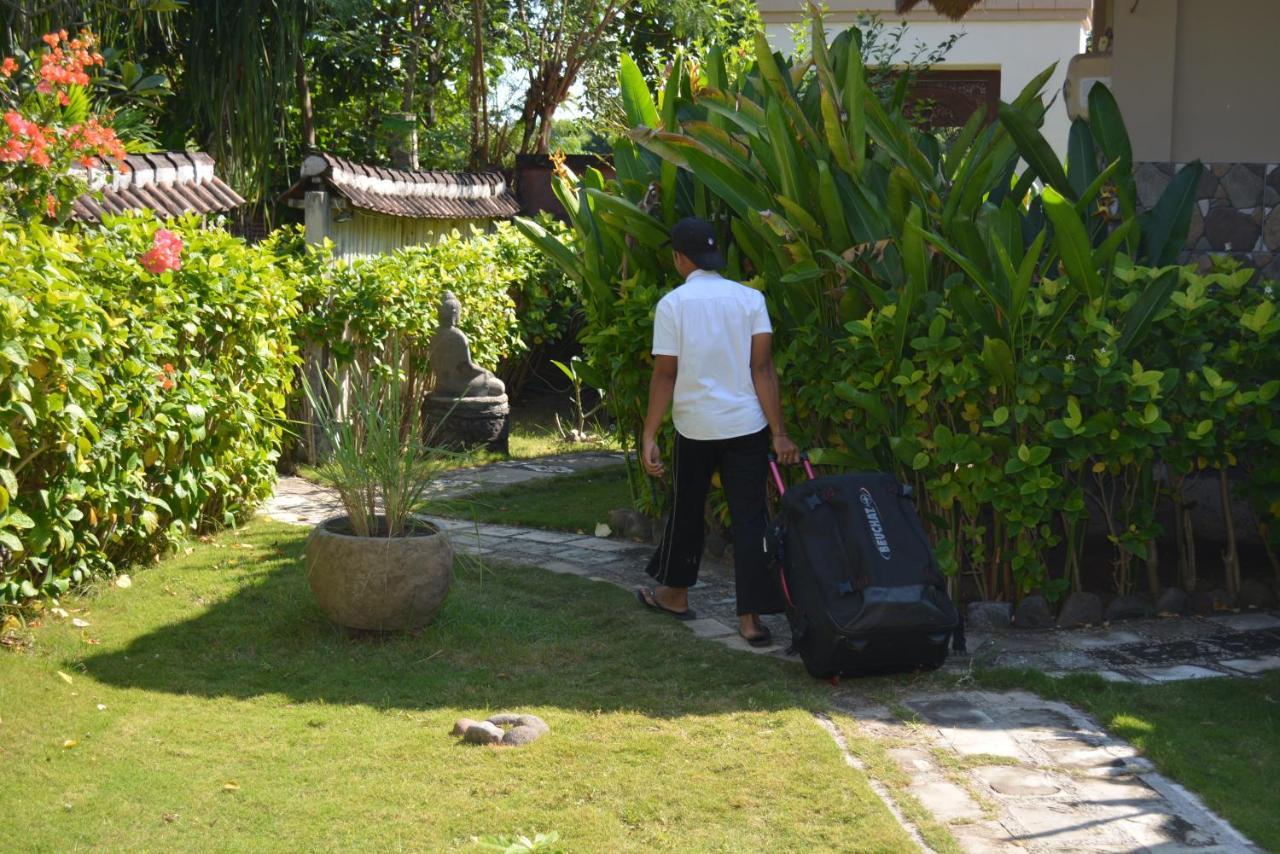 Sunia Loka Bungalows & Dive Center Pemuteran Exterior foto