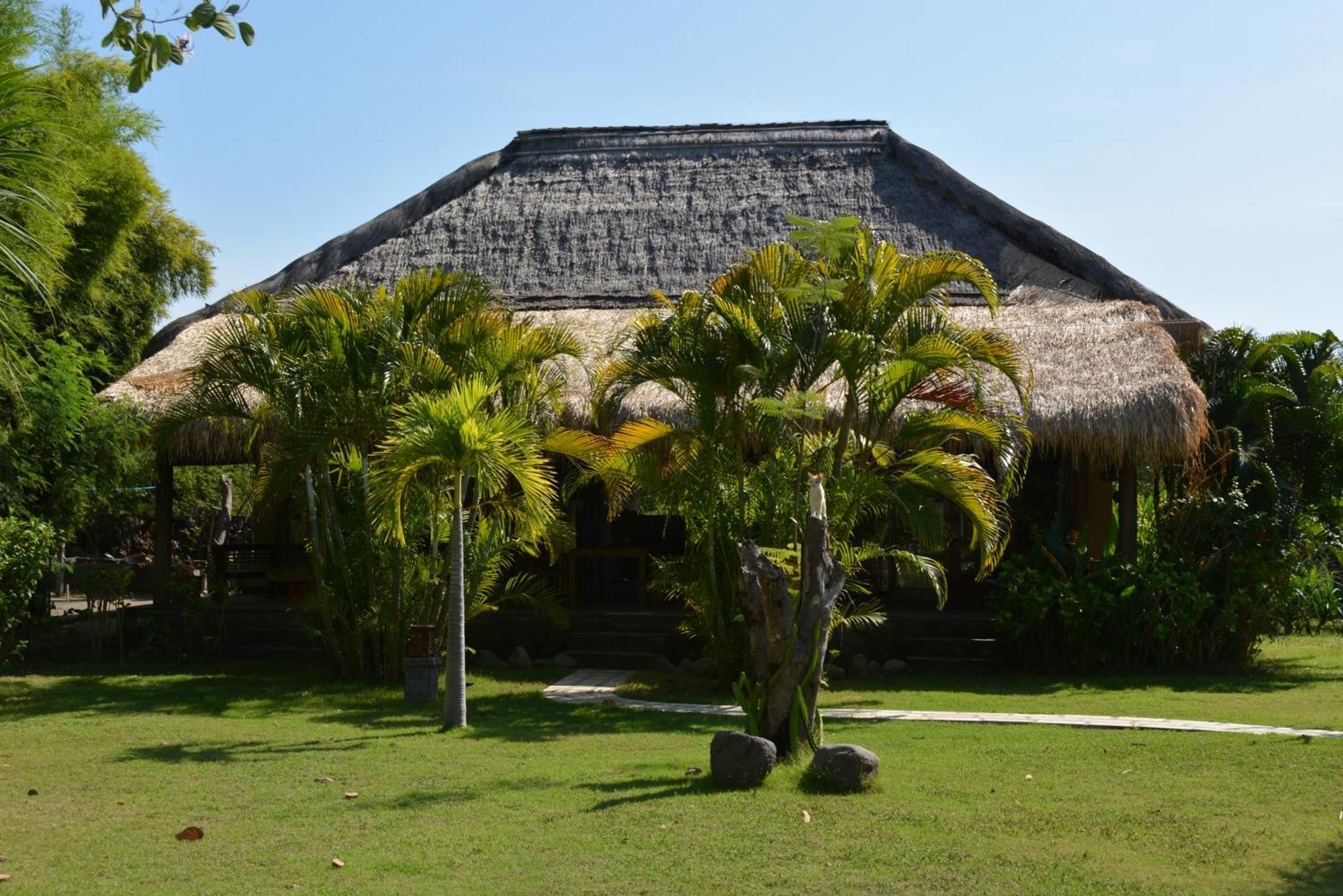 Sunia Loka Bungalows & Dive Center Pemuteran Exterior foto