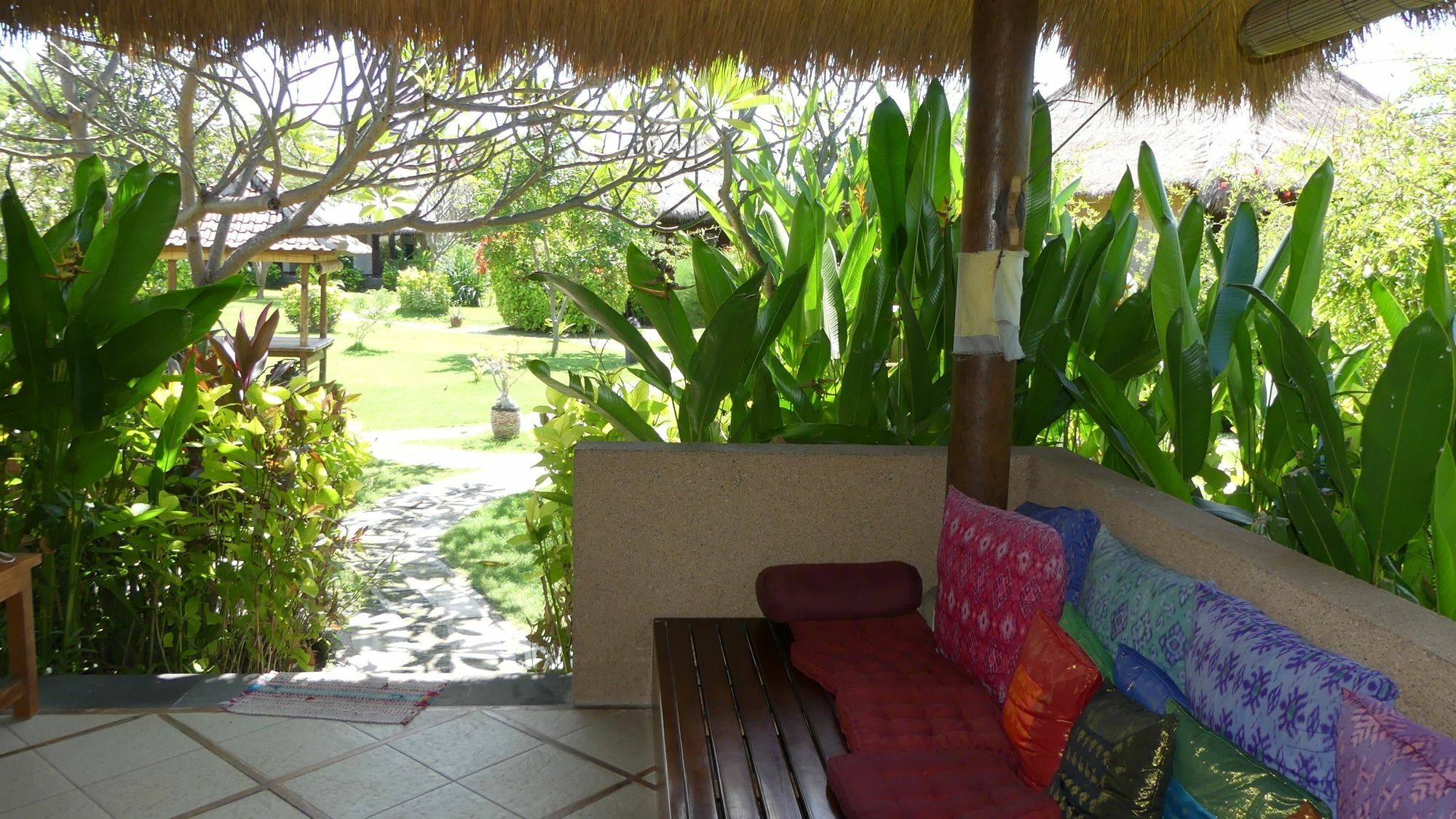 Sunia Loka Bungalows & Dive Center Pemuteran Exterior foto