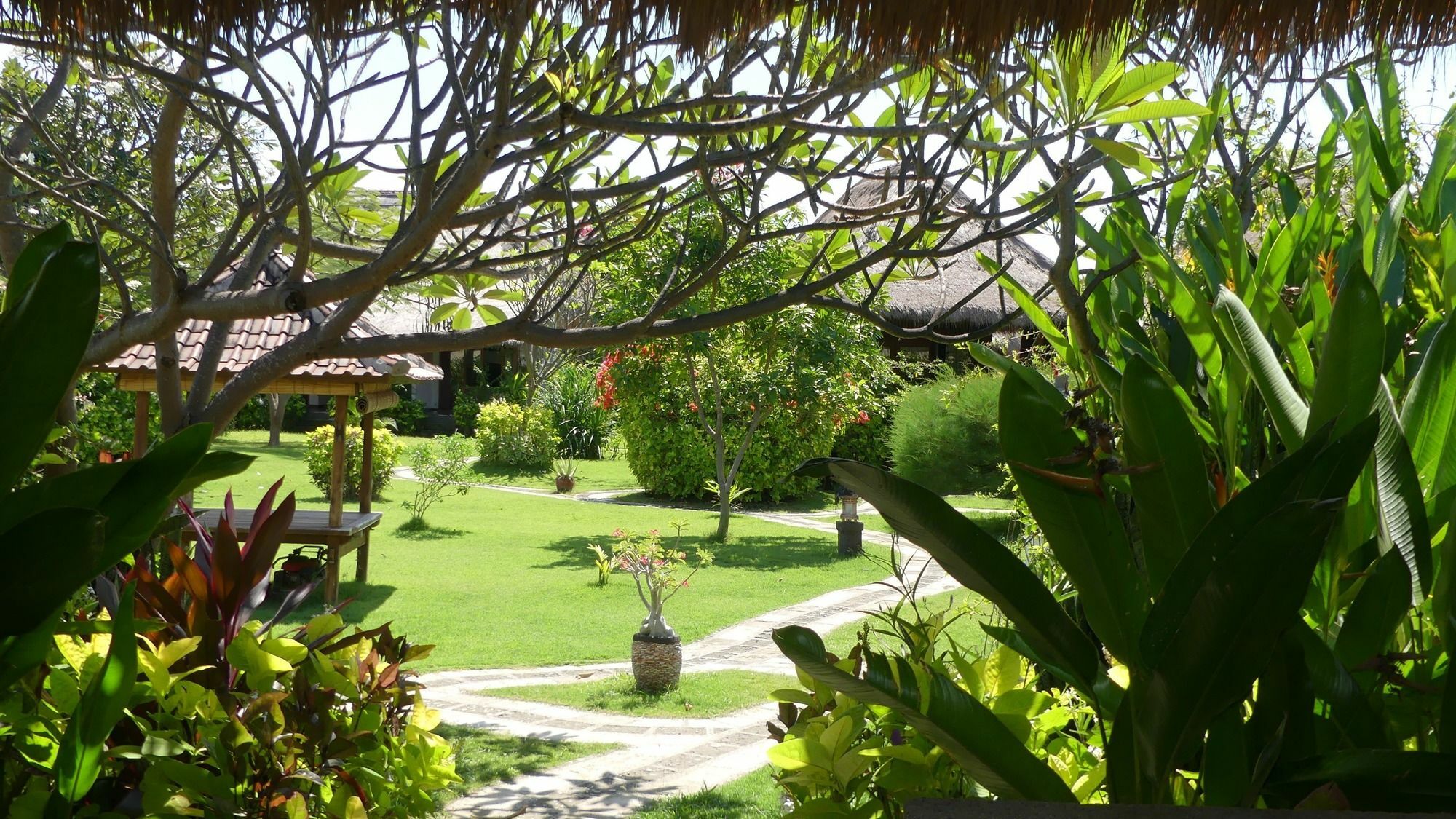 Sunia Loka Bungalows & Dive Center Pemuteran Exterior foto
